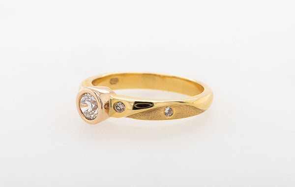Engagement Ring Bezel Set Textured 0.34ct G VSI DOA Cert.