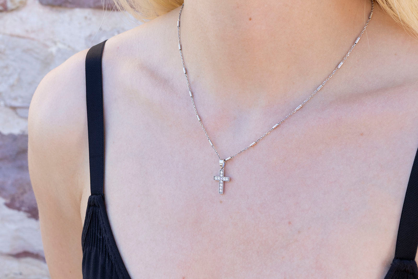Pink Diamond Cross Pendant 18W