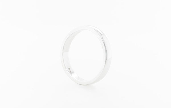 Wedding Ring 18W 2.8mm wide 1.4mm wall