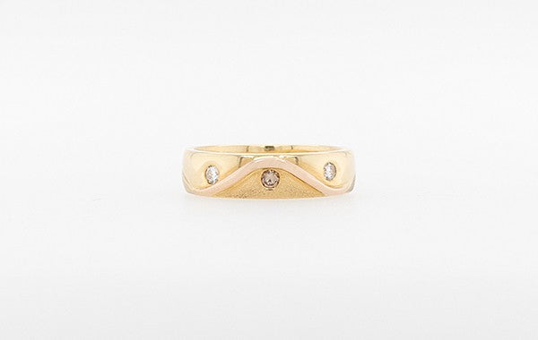 Wedding Ring Diamond Textured