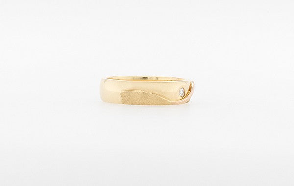 Wedding Ring Diamond Textured