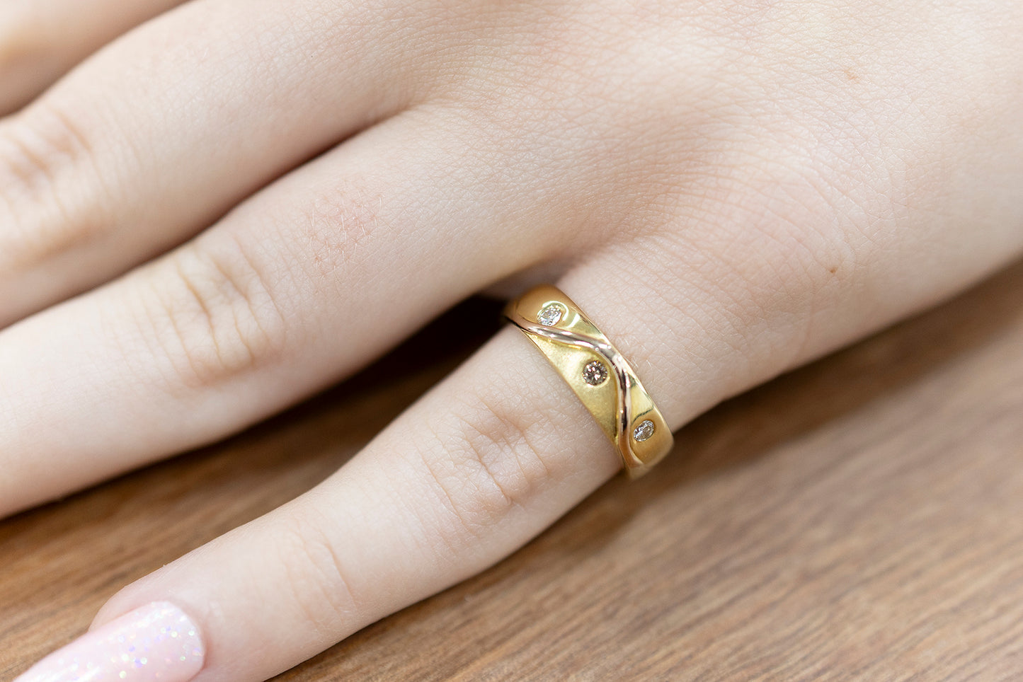 Wedding Ring Diamond Textured