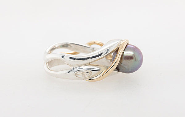 Pearl Ring with Natural Emerald