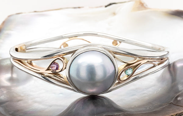Mabe Pearl Pink & Green Tourmaline Hinged Bangle