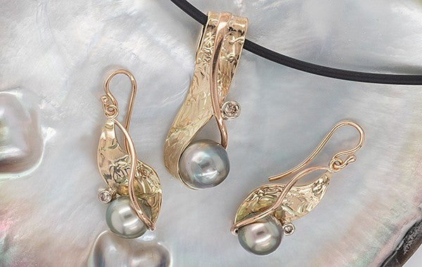 Pearl Champagne Diamond Embossed Drop Earrings