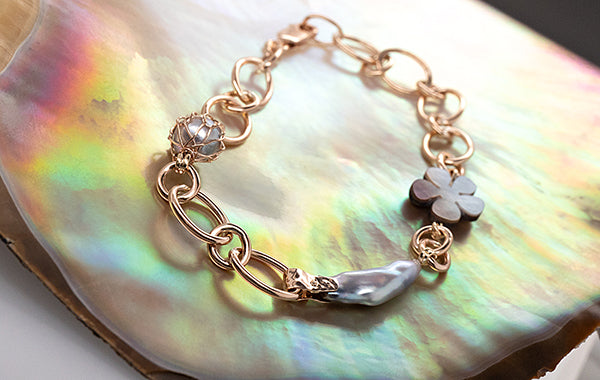 Keshi Pearl Knitted Bracelet with Geraldton Wax