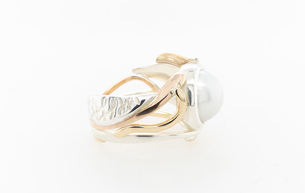 Broome Pearl Embossed Leaf Ring