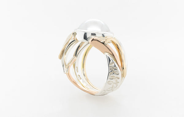 Broome Pearl Embossed Leaf Ring