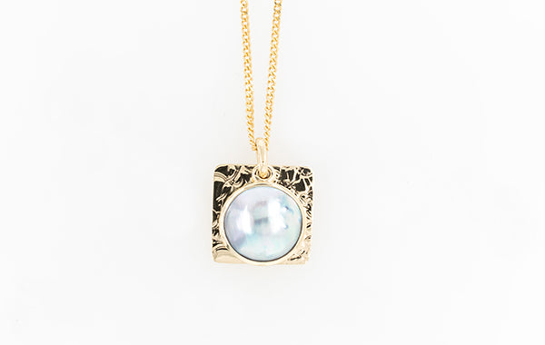 Mabe Embossed Layered Gold Pendant