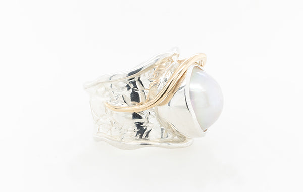 Pearl Wide Molten Ring