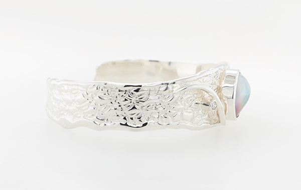 Embossed SS Mabe Cuff 2x0.06ct Dia