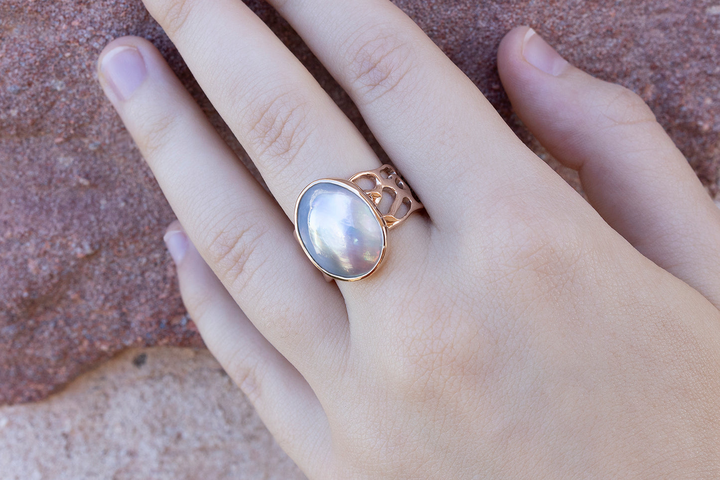 Mabe Oval & Coral Ring