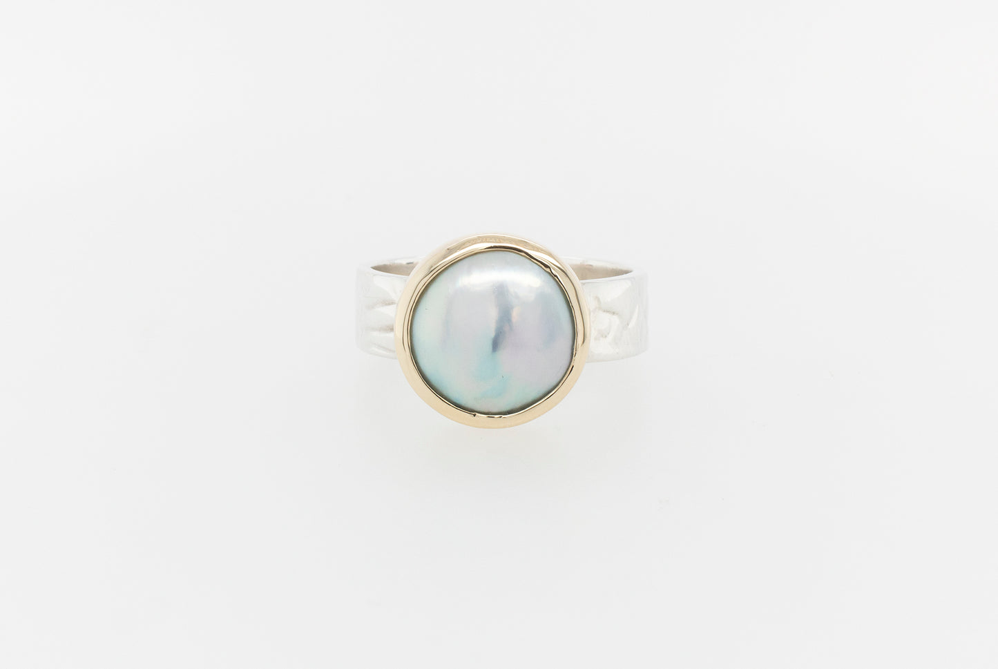 Mabe Embossed Two-Tone Ring