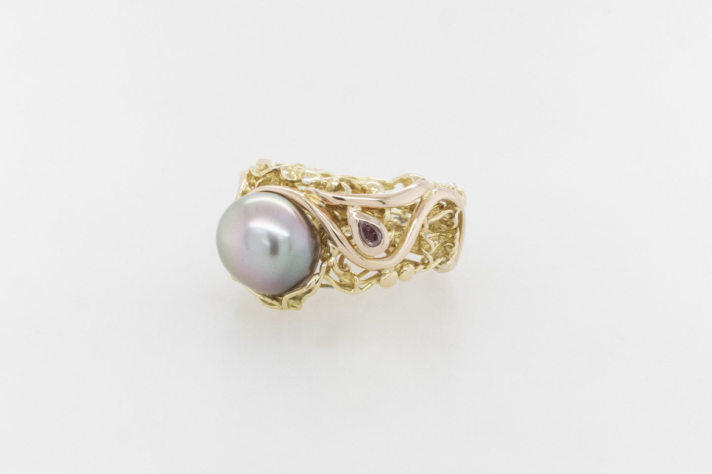 French Knit Pink & White Diamond Pearl Ring