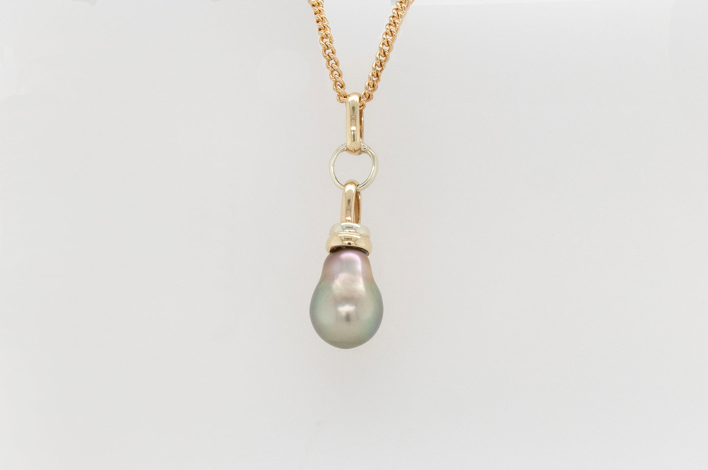 Abrolhos Island Two-toned Pearl Pendant