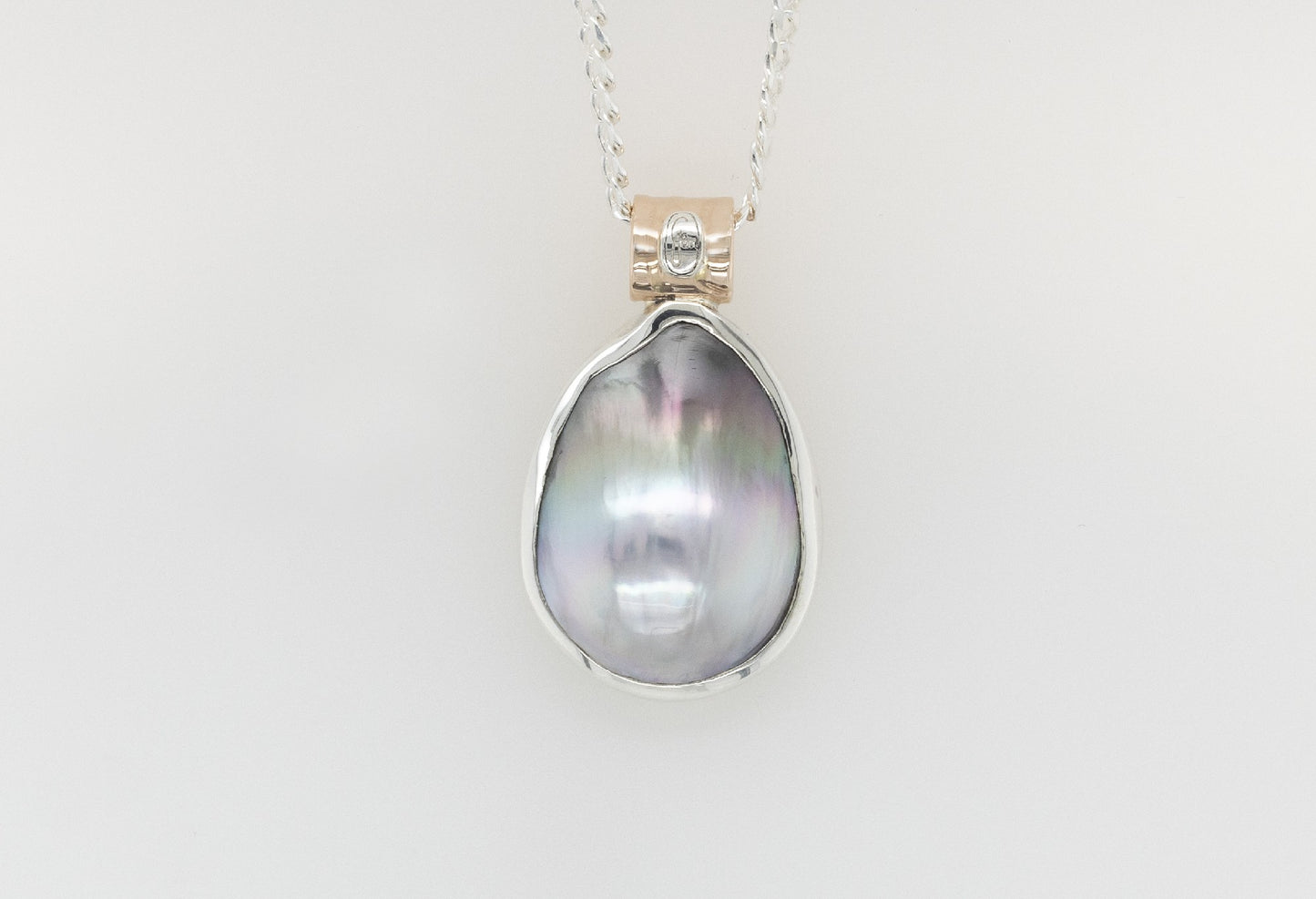 Embossed Mabe Pendant Rose & Silver