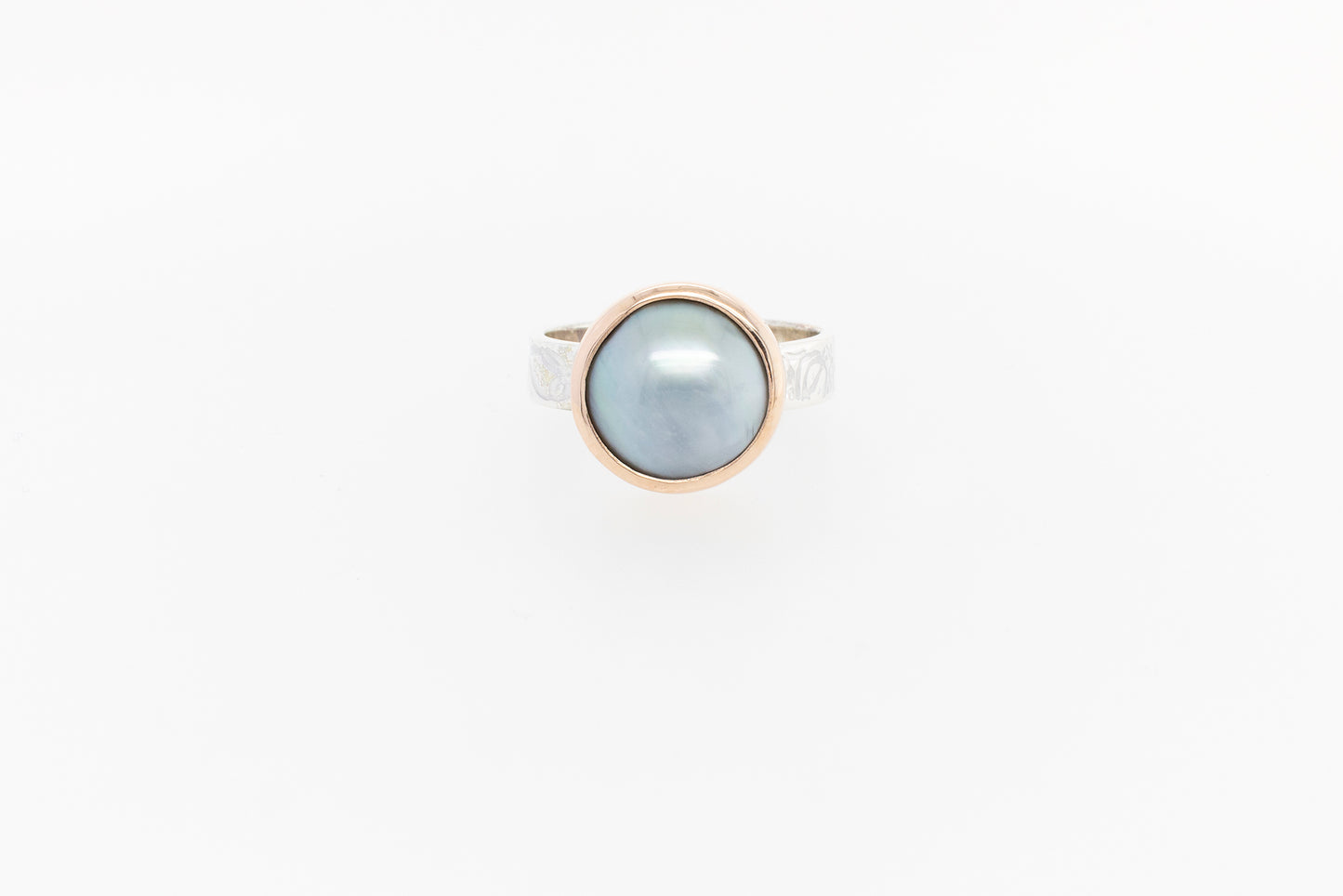 Embossed Mabe Ring Silver and Rose
