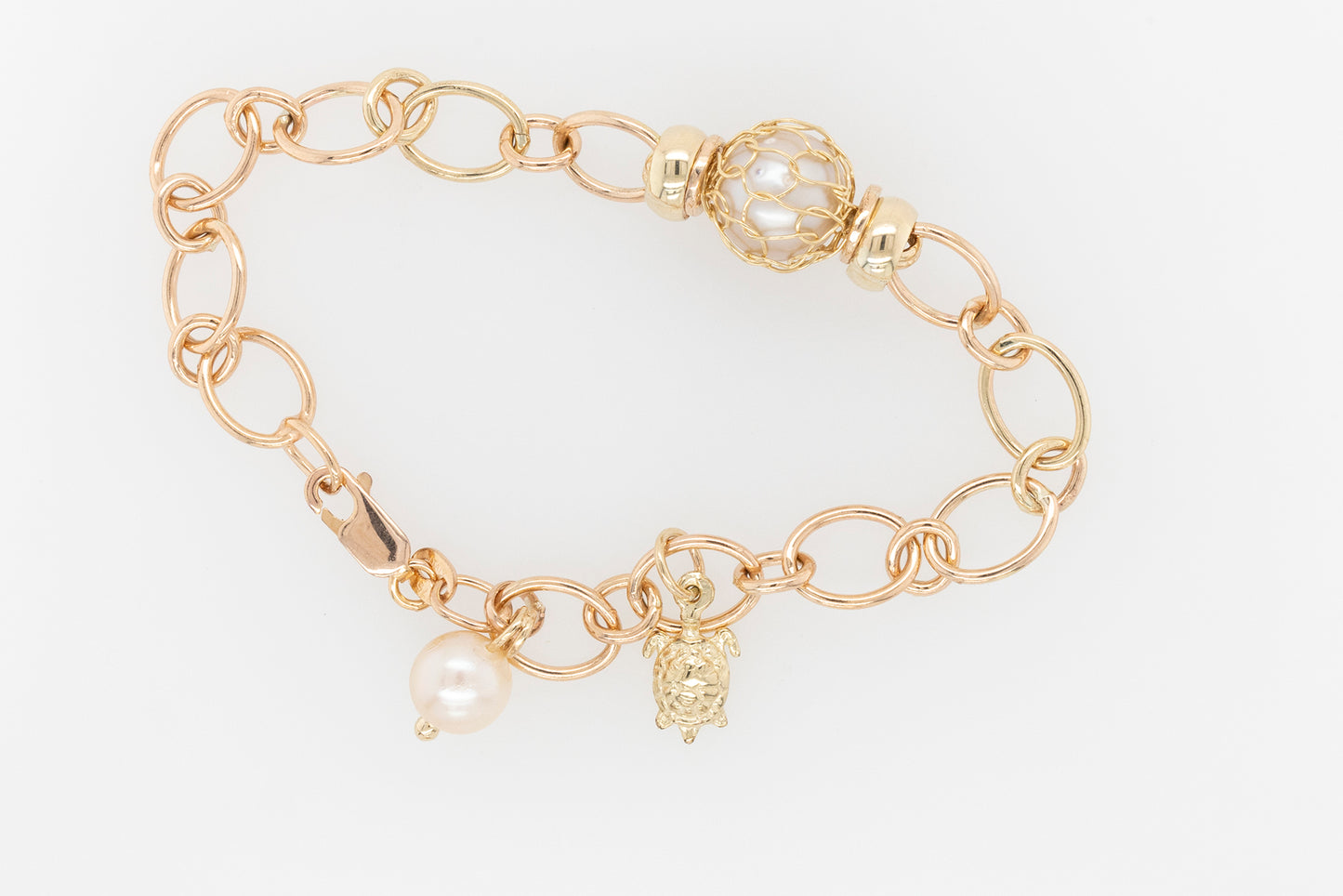 French Knitted Turtle 2 Tone Abrolhos Pearl Bracelet