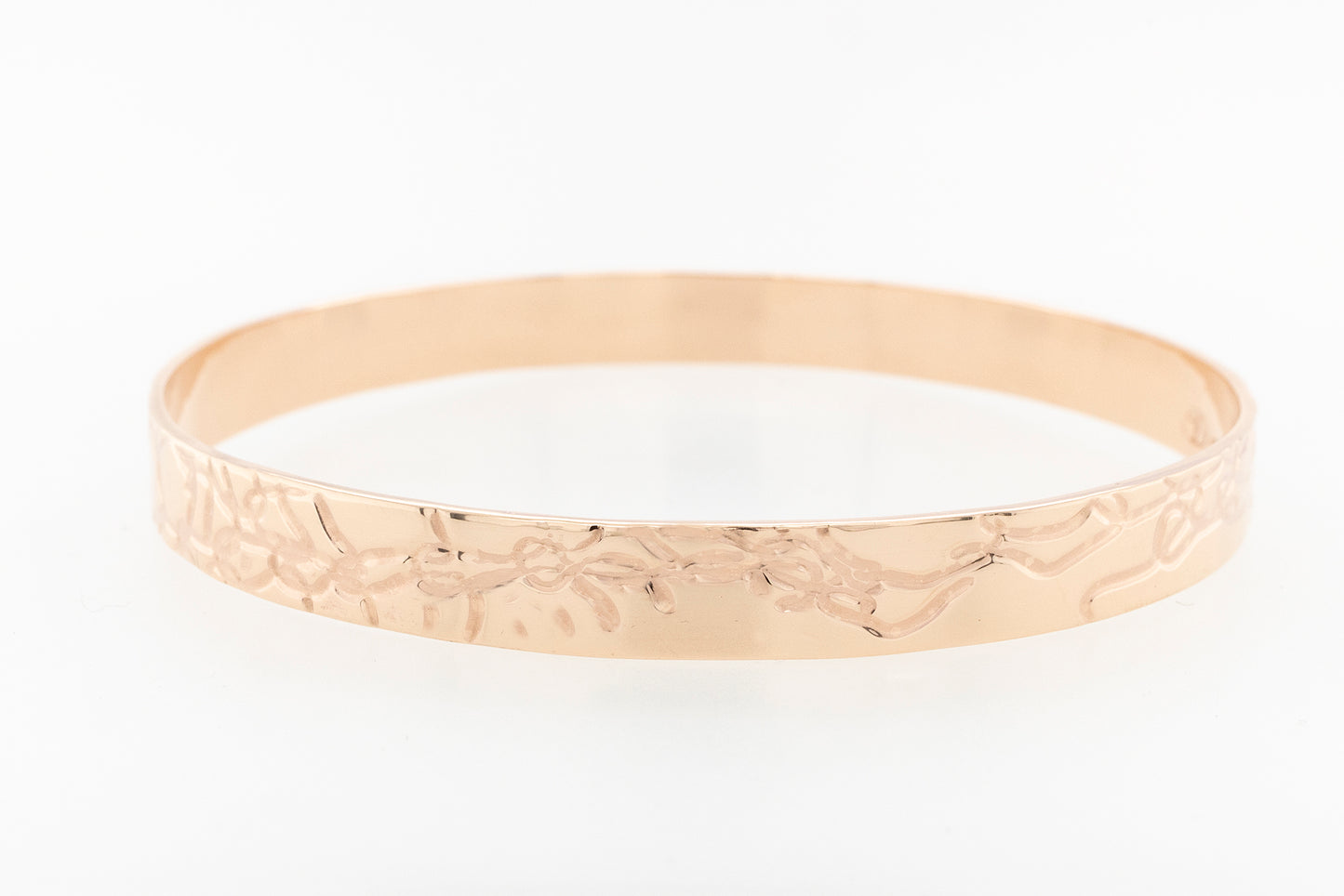 Embossed Bangle 7.3mm