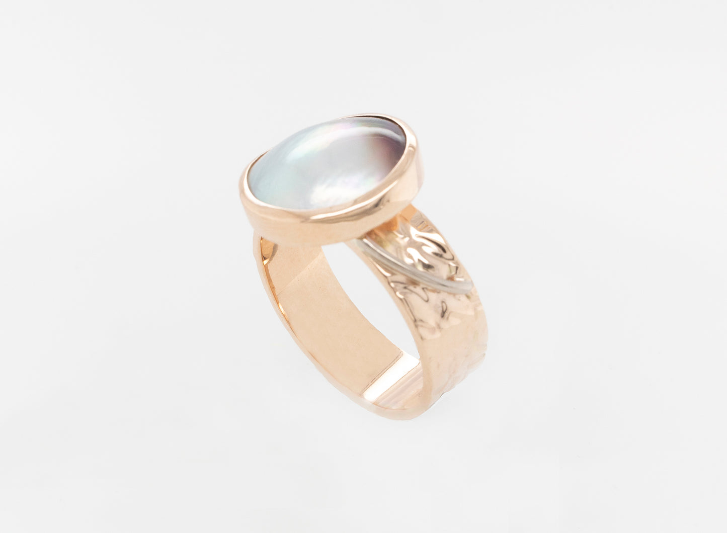 Embossed Duo Colour Mabe Ring
