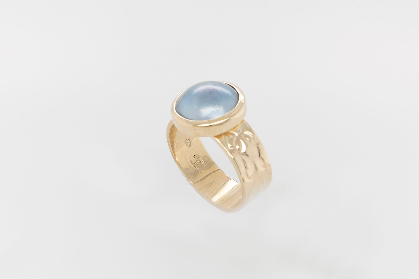 Abrolhos Island Mabe Embossed Ring