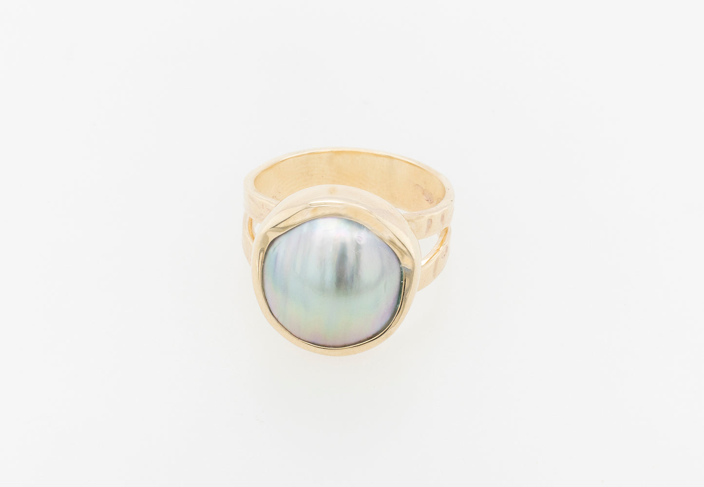 Mabe Split Shank Embossed Ring 9Y