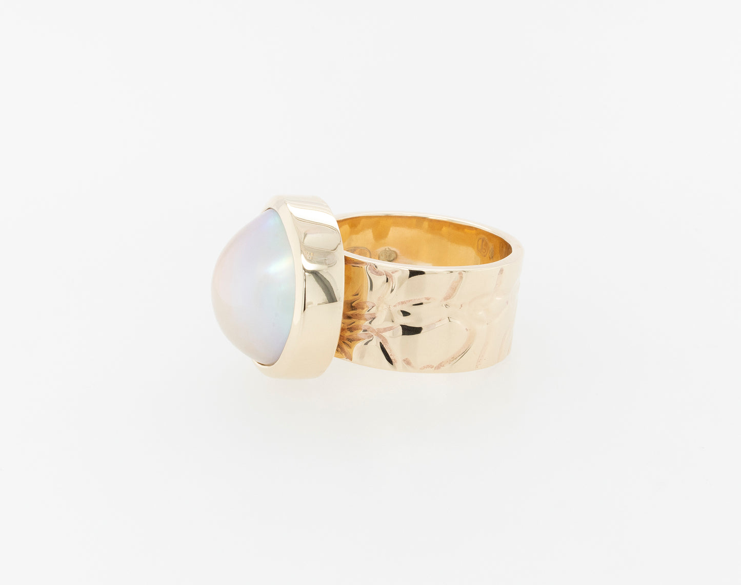 Thick Band Embossed Mabe Ring