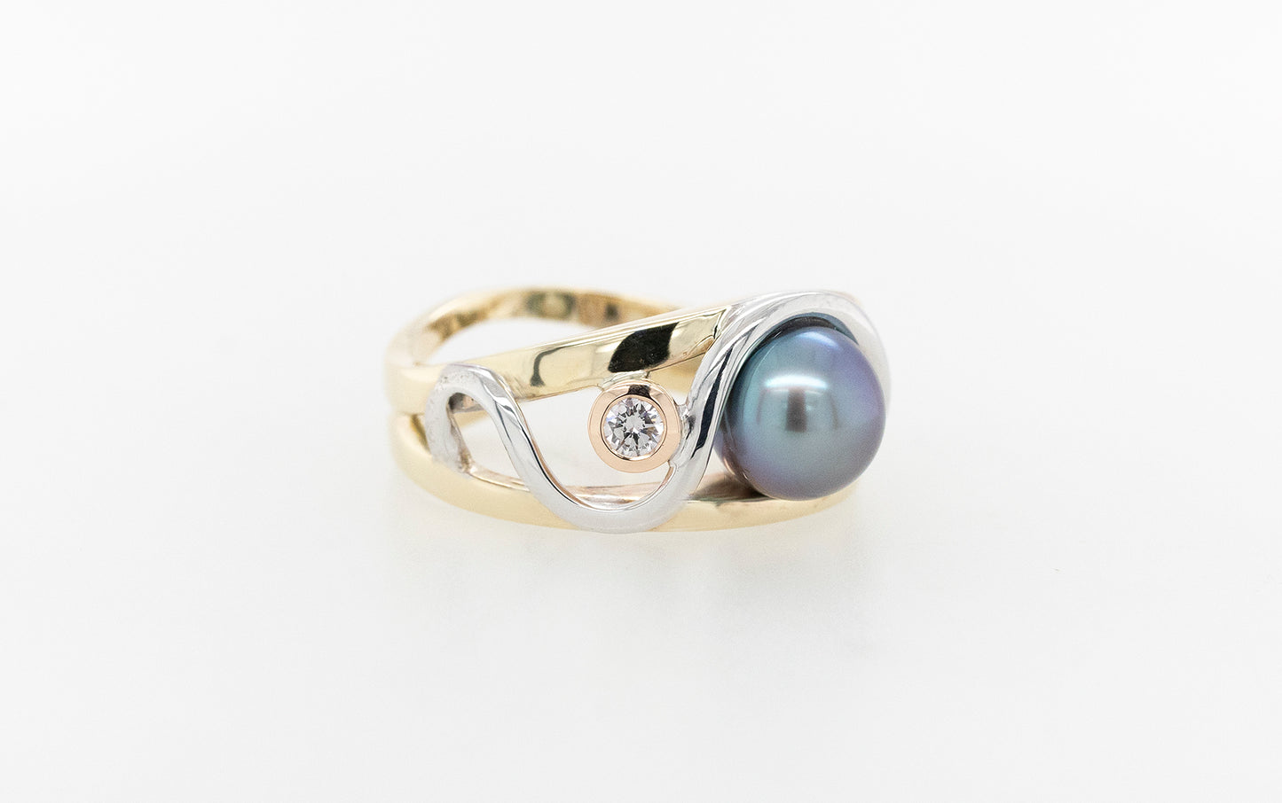 Pearl Swirl Diamond Ring
