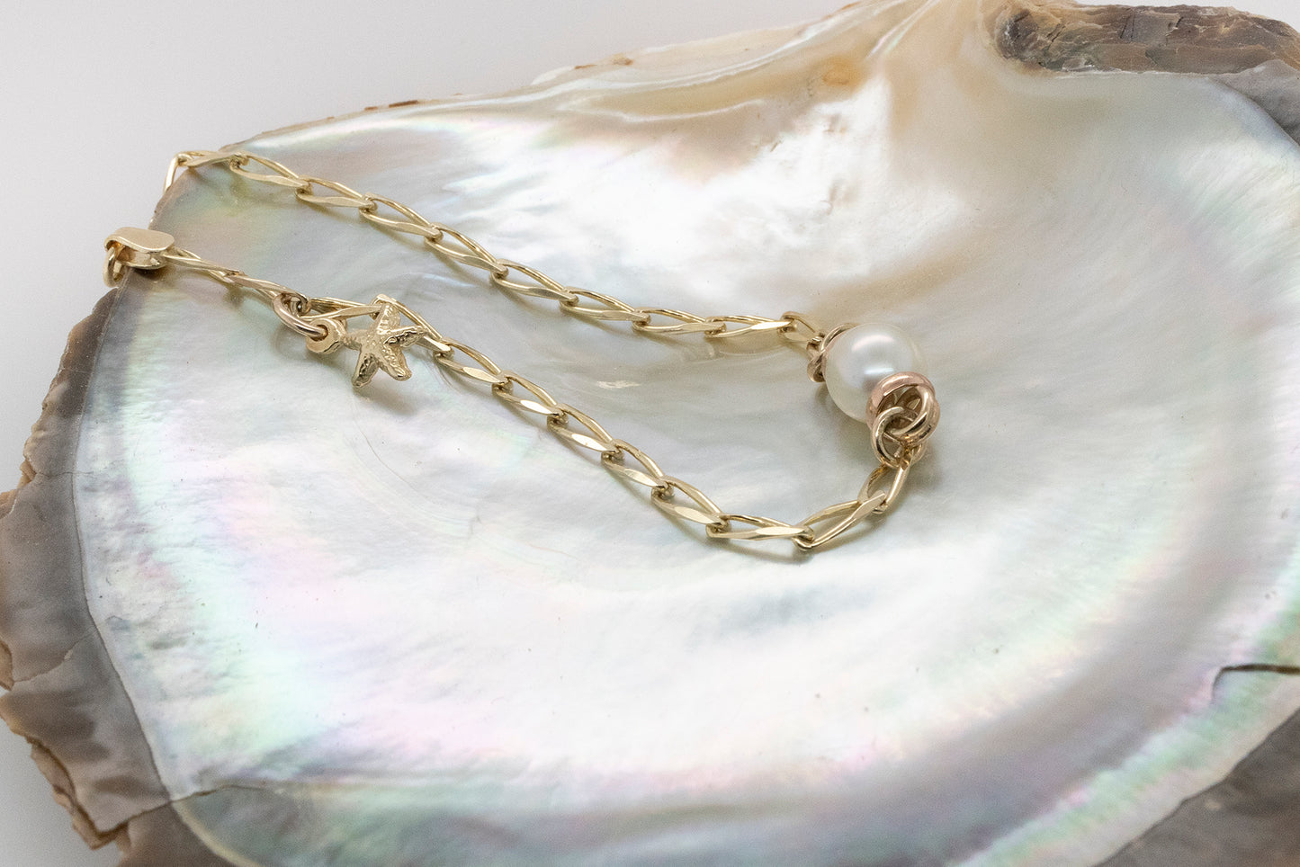 Pearl Bracelet with starfish charm