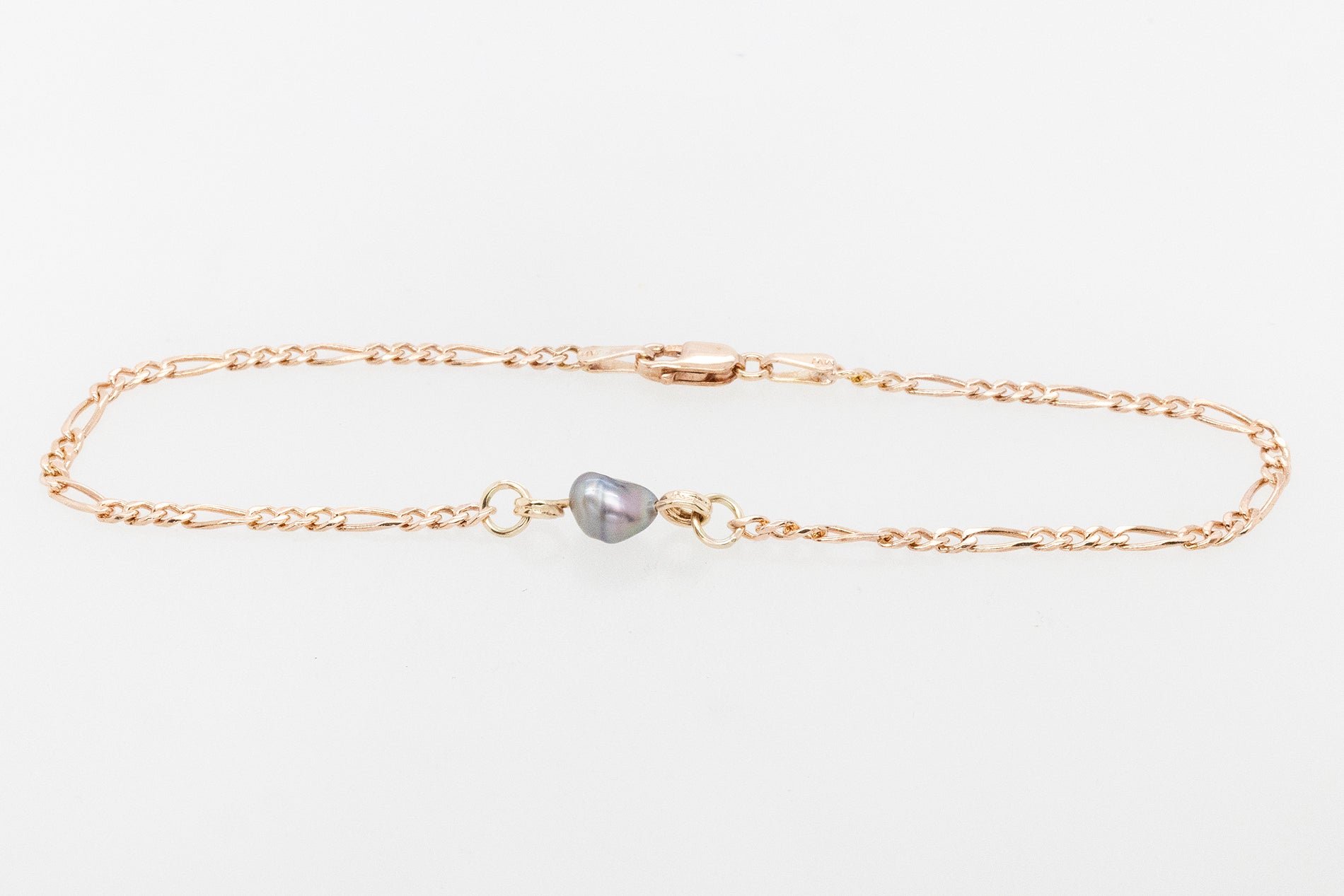 Abrolhos Island Keshi Figaro Bracelet