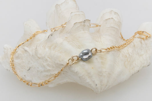 Abrolhos Island Black-Lipped Keshi Figaro Bracelet