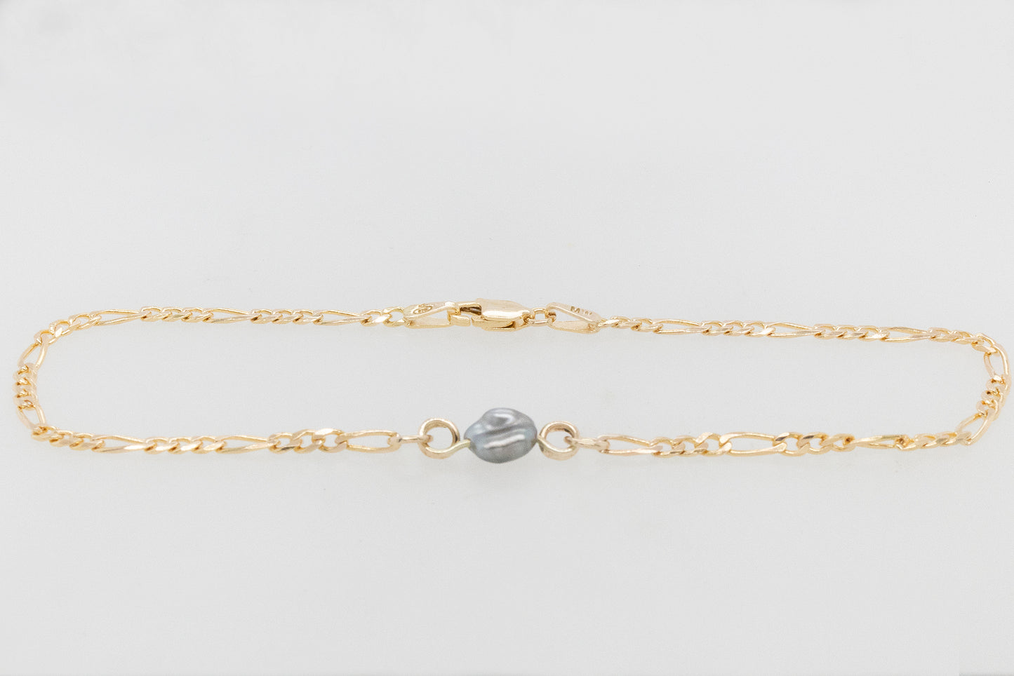 Abrolhos Island Black-Lipped Keshi Figaro Bracelet
