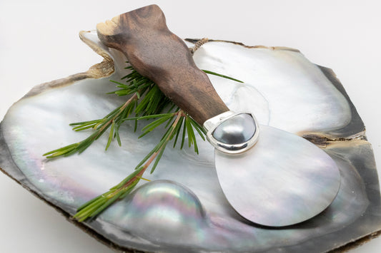 Silver D Shaped Pearl Decorative Spoon