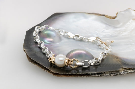 Akoya Pearl Bracelet with mini Akoya Charm