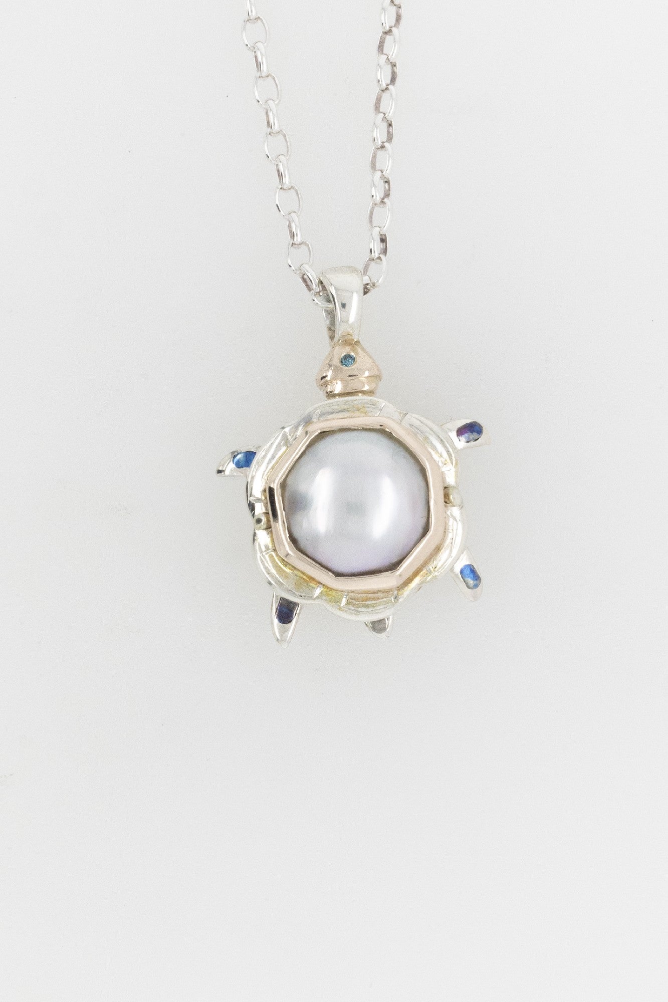 Abrolhos Islands Octagonal Mabe Pearl Turtle Pendant