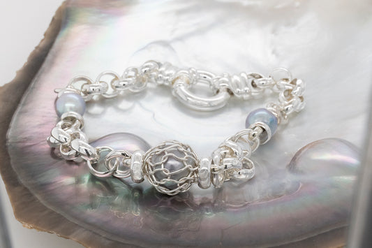 French Knitted Abrolhos Pearl Belcher Bracelet