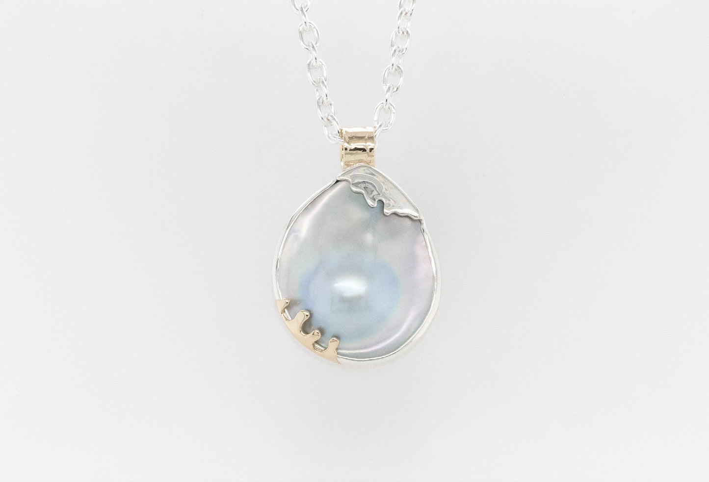 Abrolhos Islands Mabe Pearl Pendant