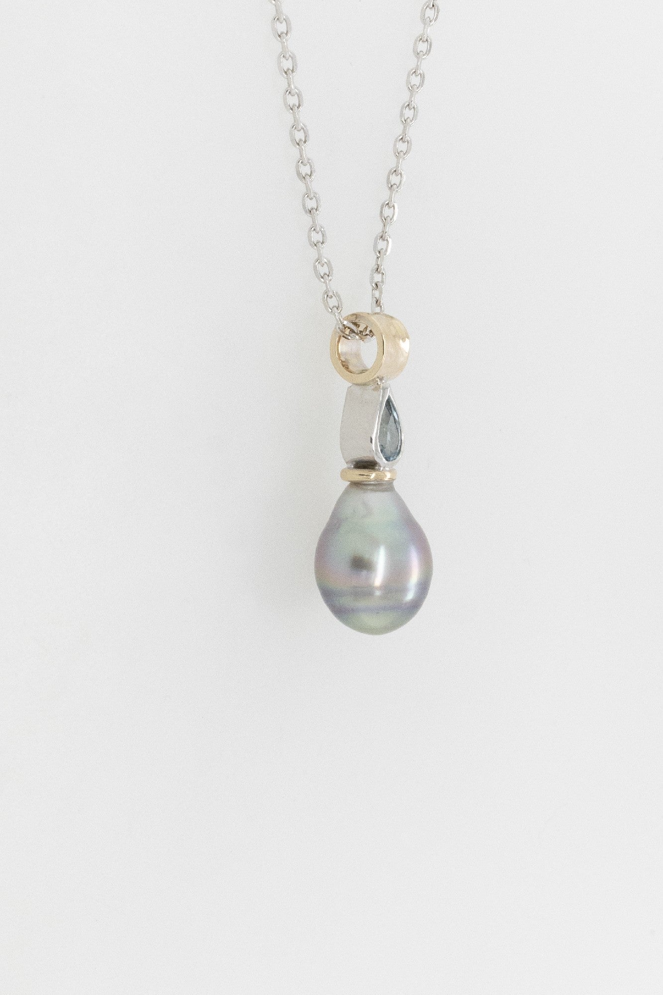 Abrolhos Pearl and Aquamarine Pendant