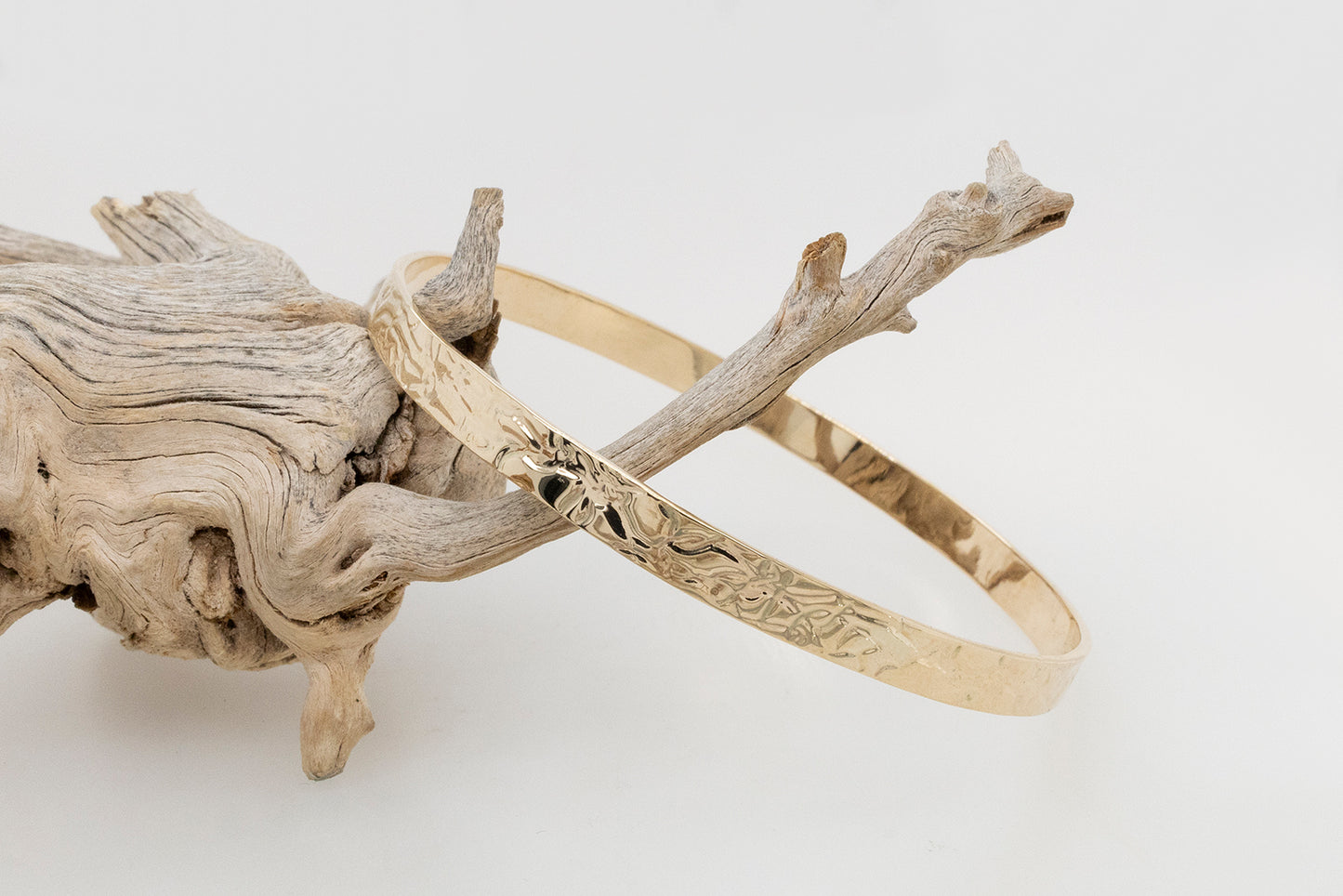 Embossed 5.3mm Solid Gold Bangle