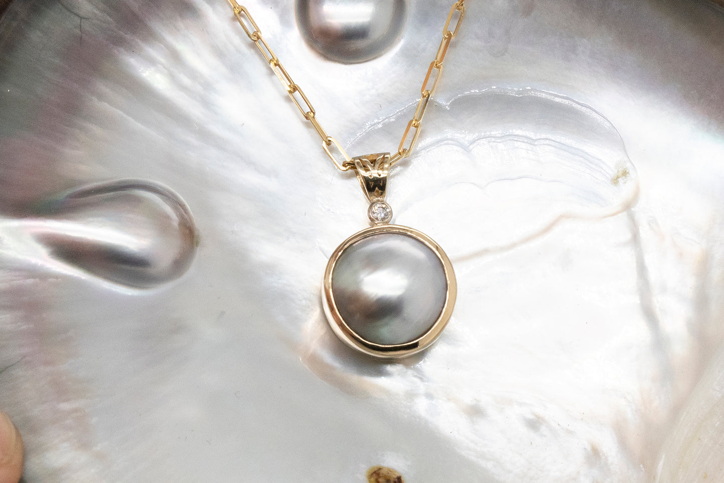 Abrolhos Islands diamond and Black Lipped Mabe Pearl Pendant