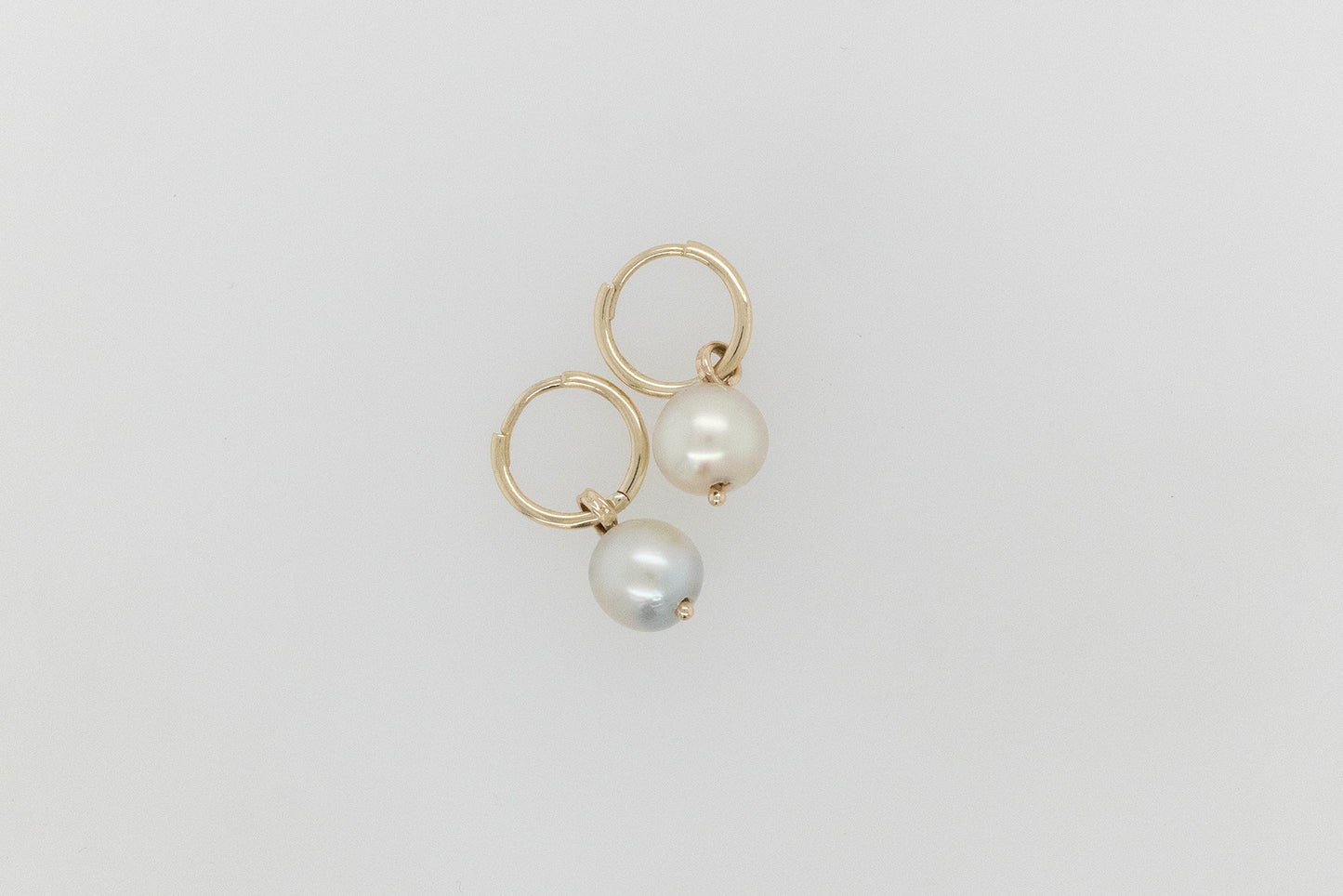 Abrolhos Pearl Huggie Earrings 2