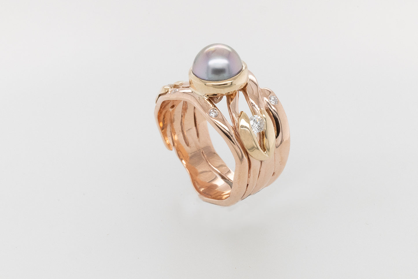 Diamond & Pearl Seaweed Ring