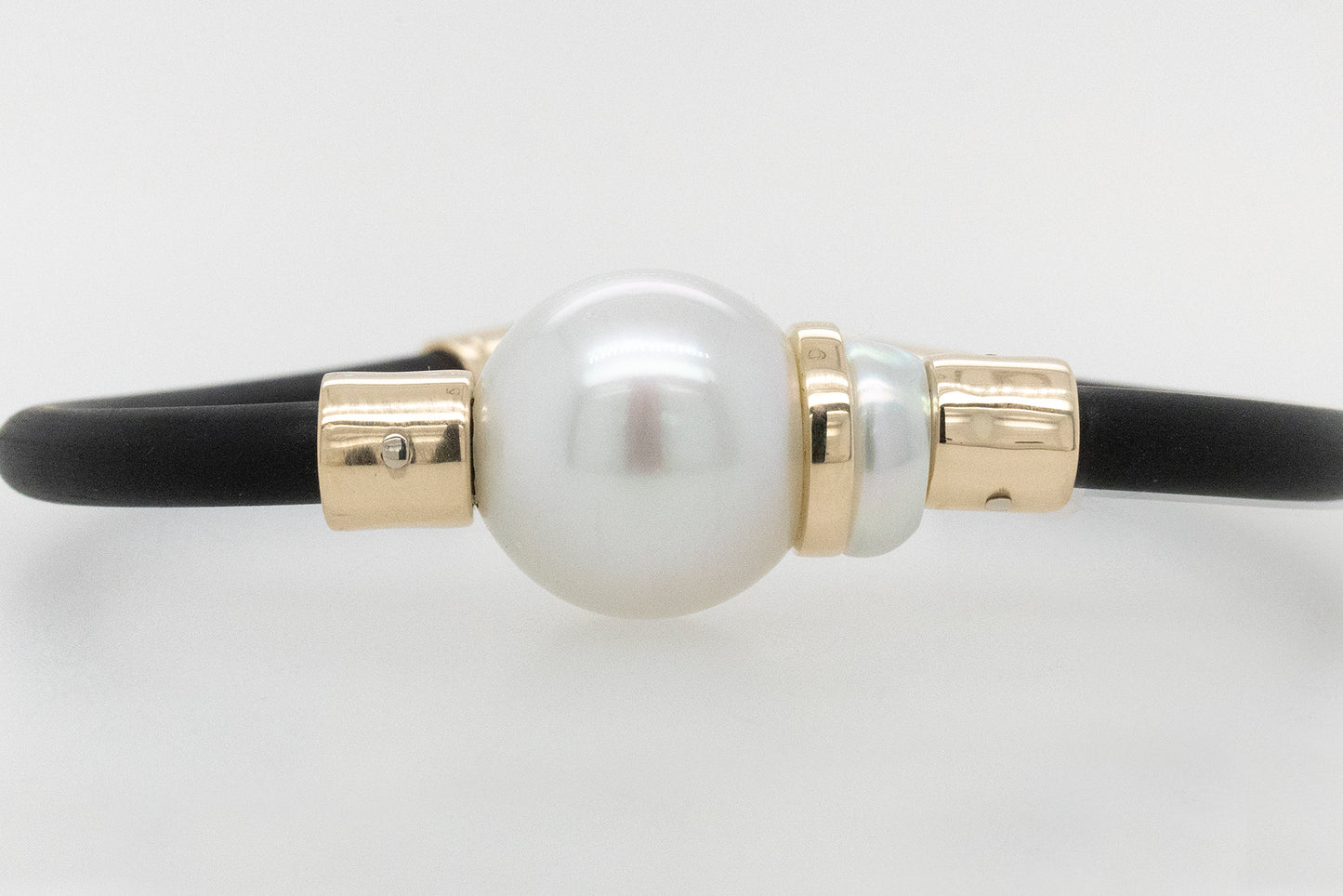 Cygnet Bay Baroque Pearl Neoprene Bracelet
