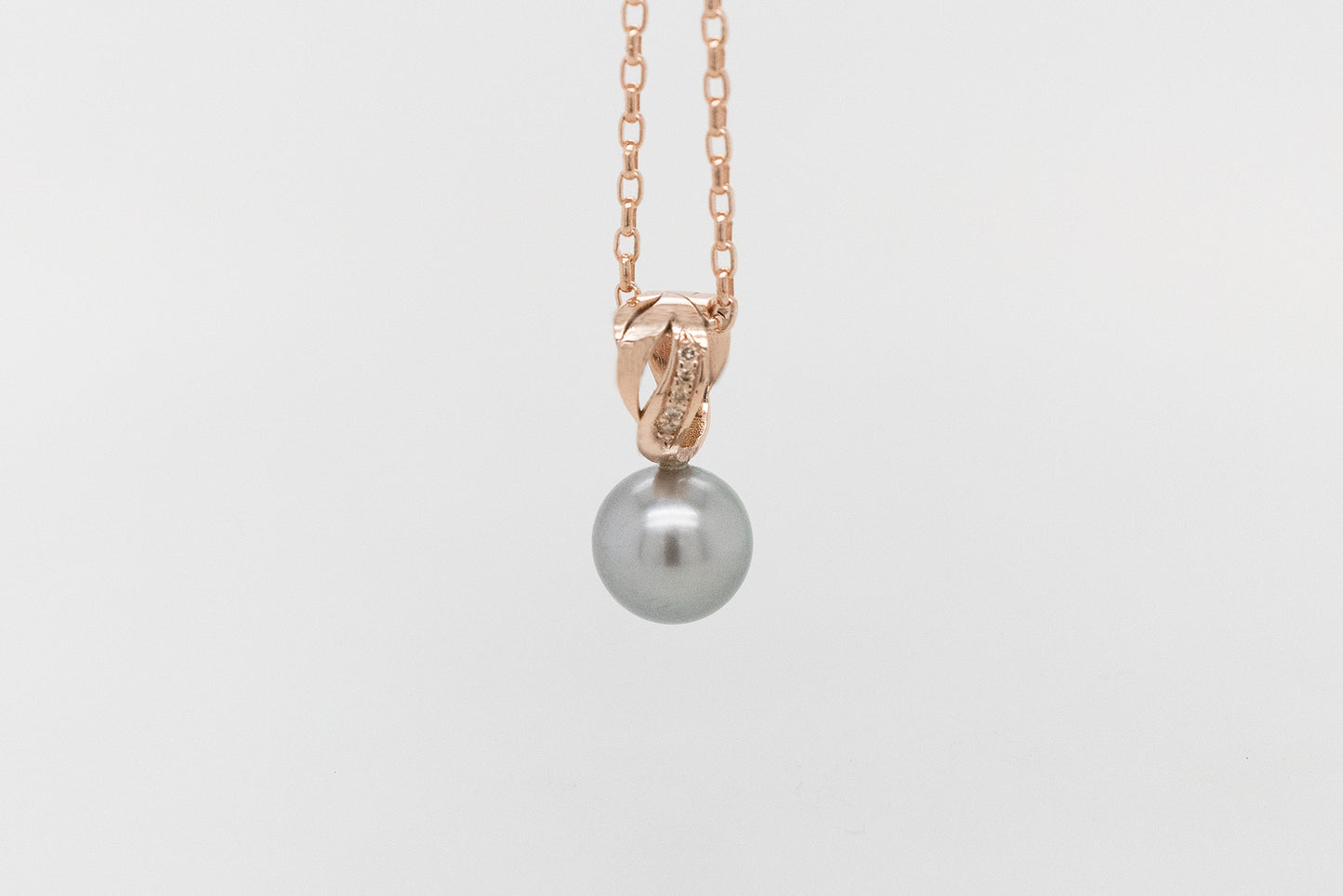 Abrolhos Island Black Lipped Pearl Pendant with Champagne Diamond Bale