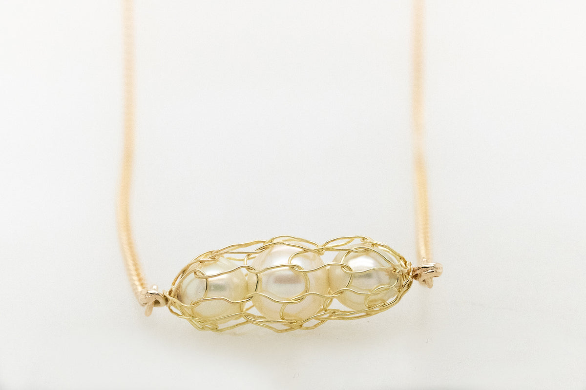 Akoya Knitted necklace