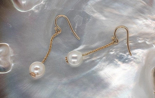 Akoya Dangle Earrings 9Y