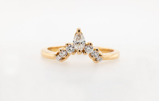 Wedding Ring Marquise Diamonds 18R