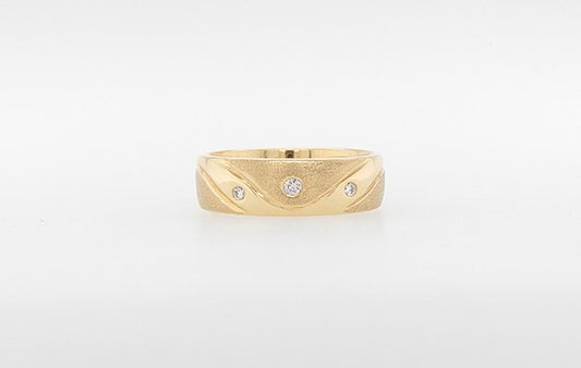Wedding Ring Diamond Textured Engraved Pink Diamond 18Y