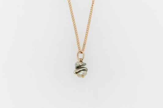 Keshi Stacked Pendant 9Y
