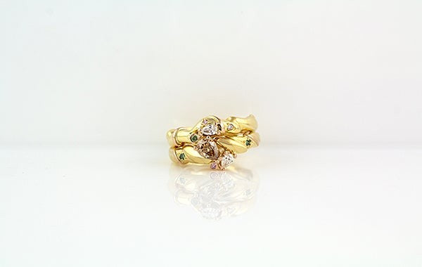 Champagne Pear 0.37ct C5, Pink, Green Diamond Ring